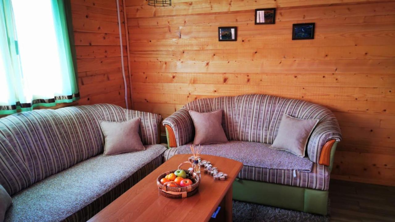 Wooden House "Una" คูเลนวาคูฟ ภายนอก รูปภาพ