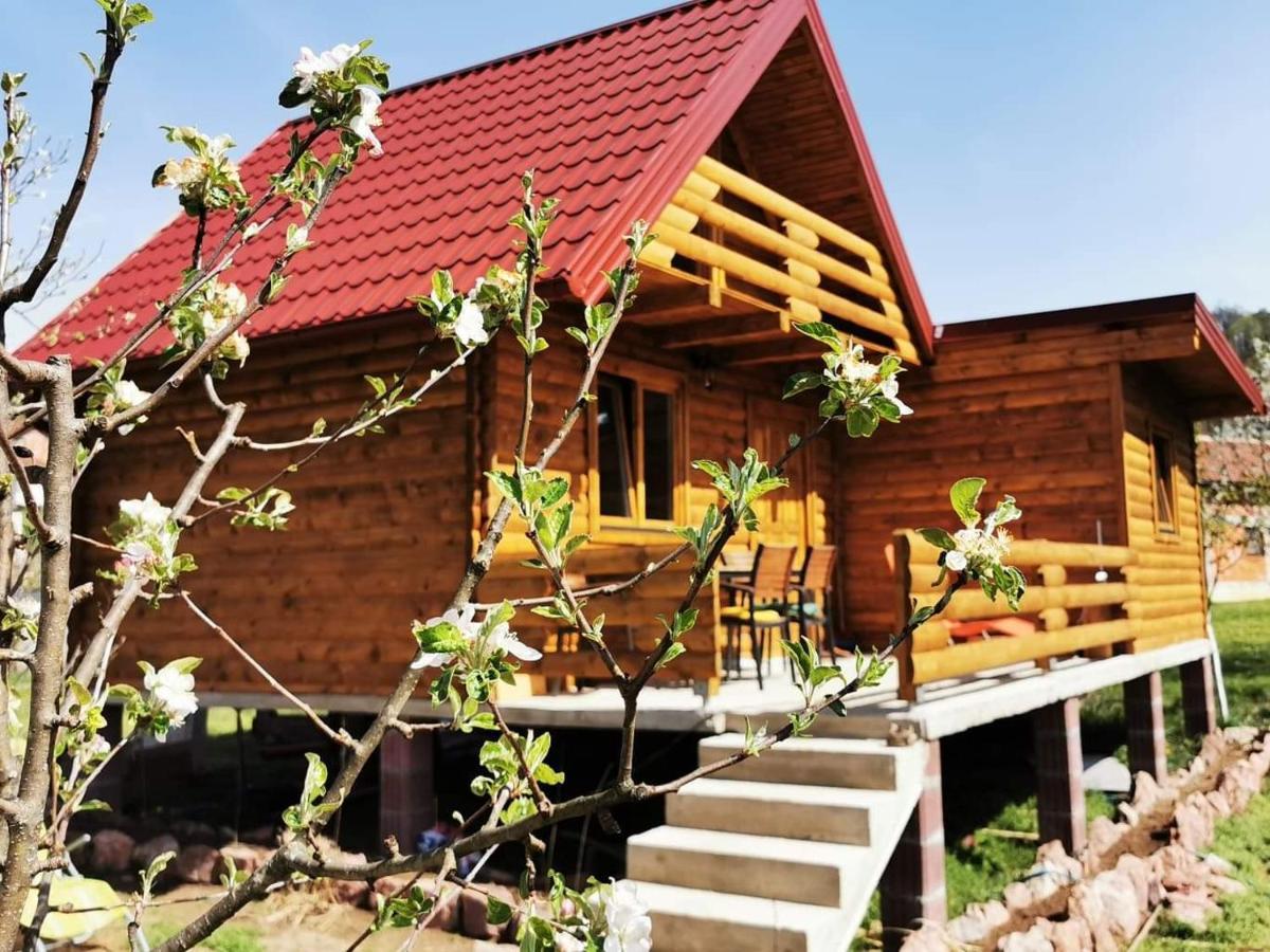 Wooden House "Una" คูเลนวาคูฟ ภายนอก รูปภาพ